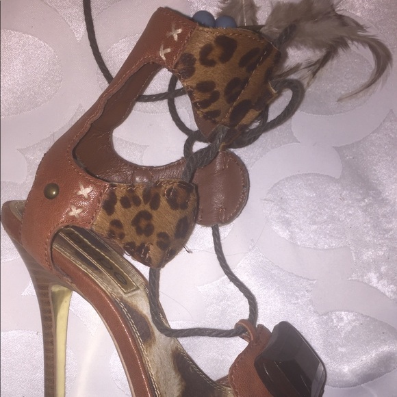 Bebe heels - Picture 3 of 5